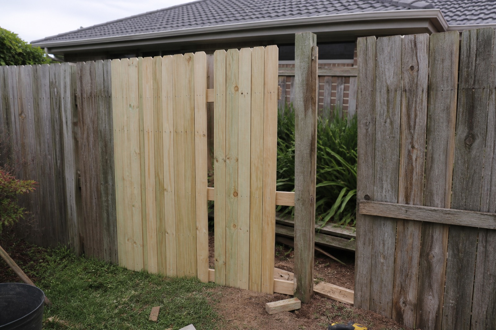 Boundary fence repair