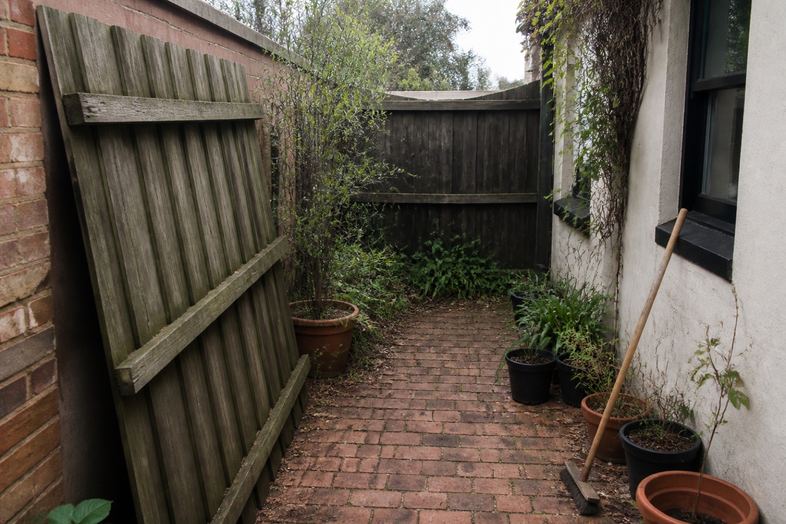 Compact outdoor refresh